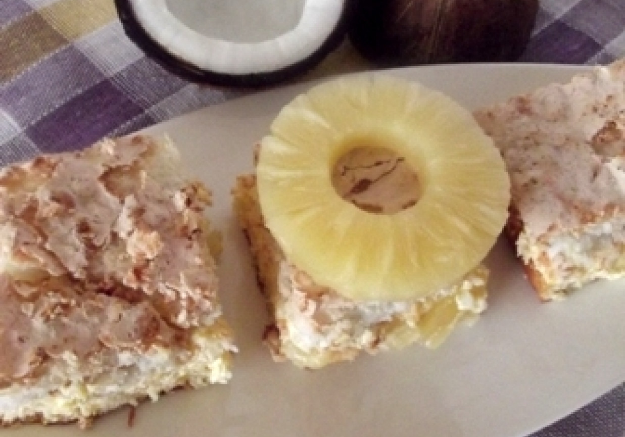 Ciasto ananasowo-kokosowe foto