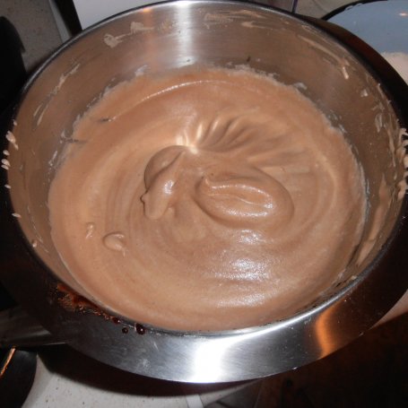 Krok 3 - Ciasto bakaliowo-czekoladowe z chałwą foto