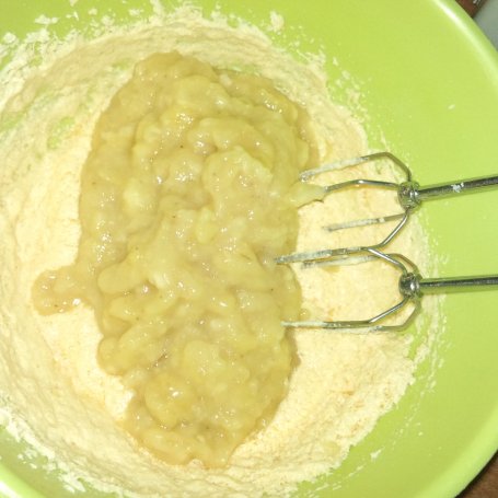 Krok 5 - Ciasto bananowe foto