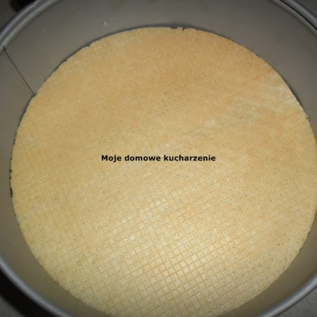 Krok 1 - Ciasto bez pieczenia -z malinami i kaszą manną foto
