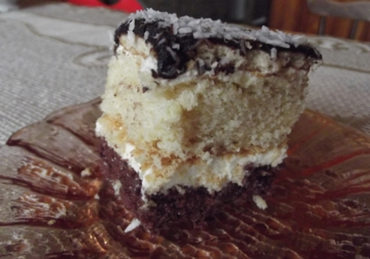Ciasto biało-czarne z kremem foto