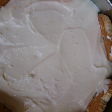 Krok 3 - Ciasto brzoskwiniowe na zimno foto