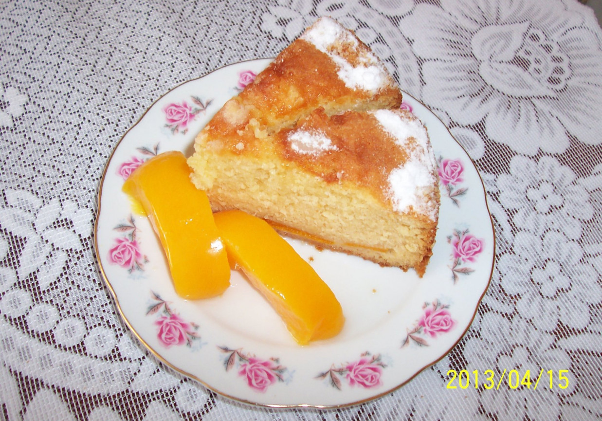 Ciasto brzoskwiniowe foto
