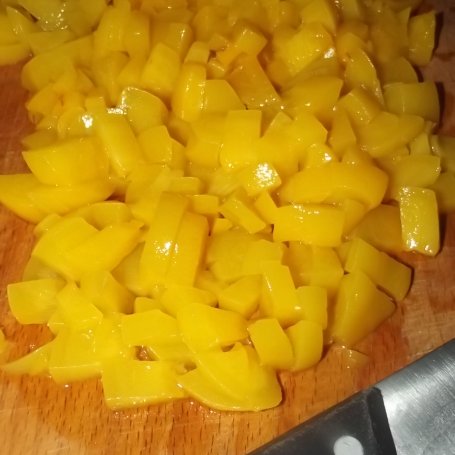 Krok 4 - Ciasto brzoskwinka. foto