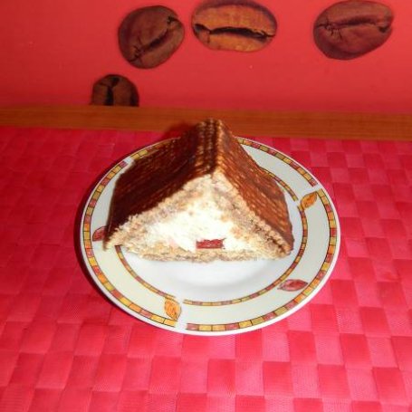 Krok 3 - Ciasto "Chatka" z białym serem i herbatnikami bez pieczenia. foto