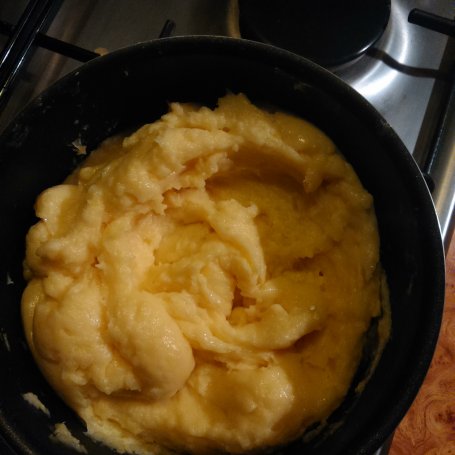 Krok 3 - Ciasto cytrynowe z ananasem. foto