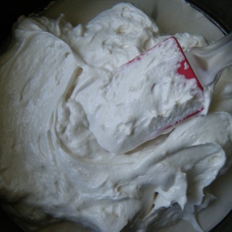 Krok 3 - Ciasto cytrynowe z białek foto
