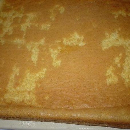 Krok 1 - Ciasto cytrynowe z galaretką foto
