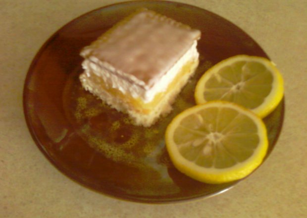 Fotografia przedstawiająca Ciasto cytrynowe