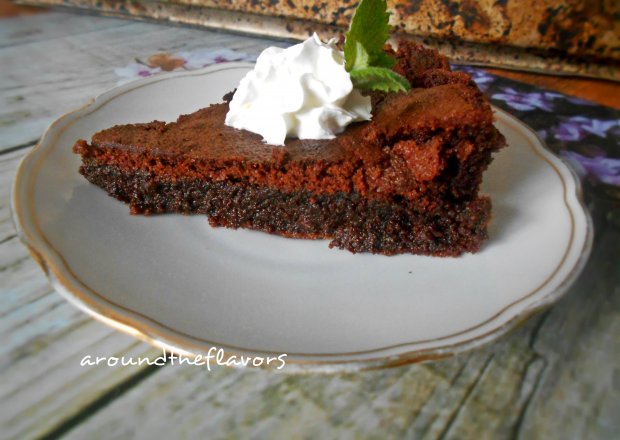 Fotografia przedstawiająca Ciasto czekoladowe bez mąki