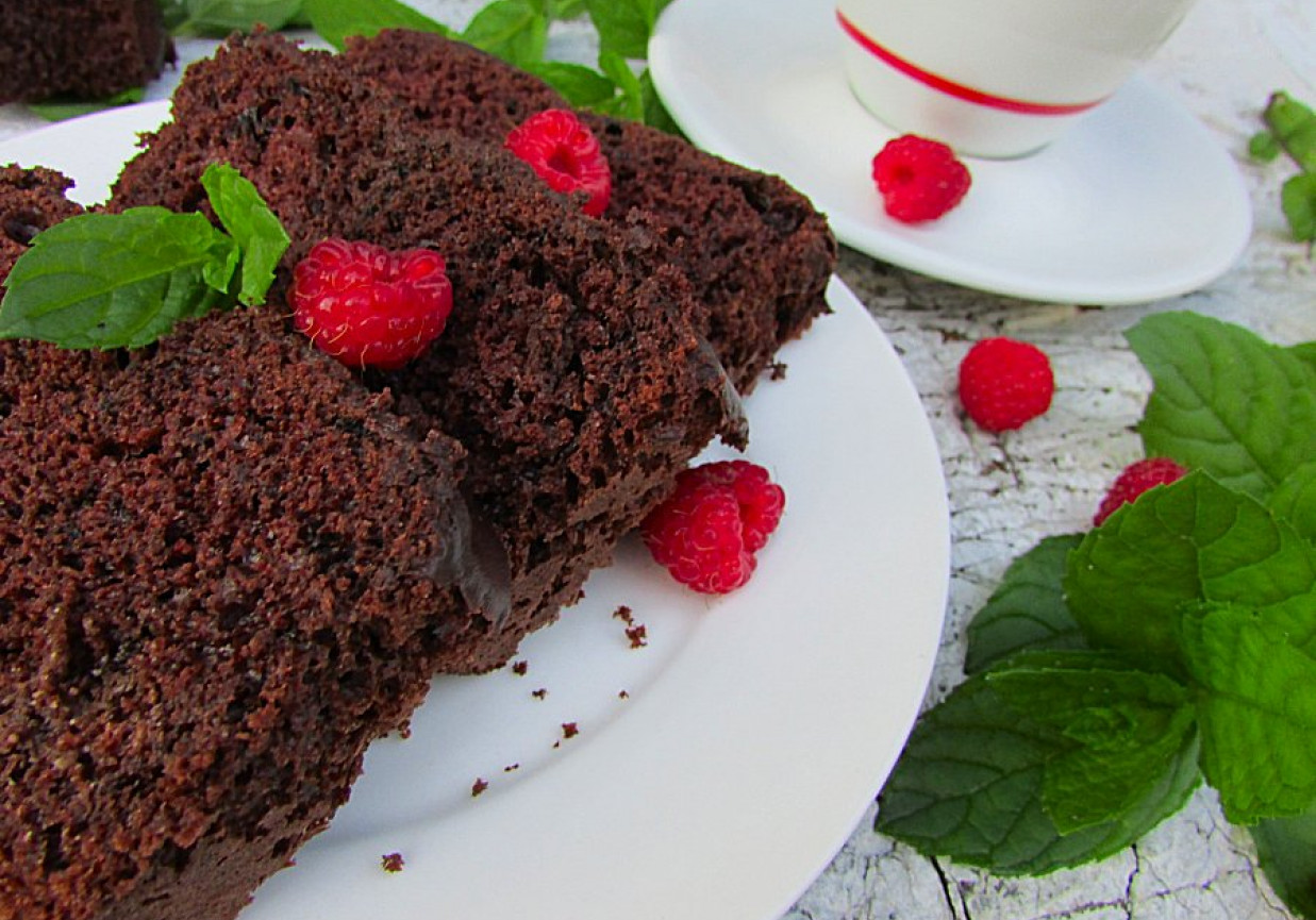 Ciasto czekoladowe -murzynek wilgotny  foto