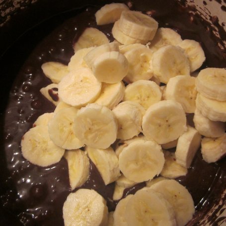 Krok 2 - Ciasto czekoladowe z bananami foto