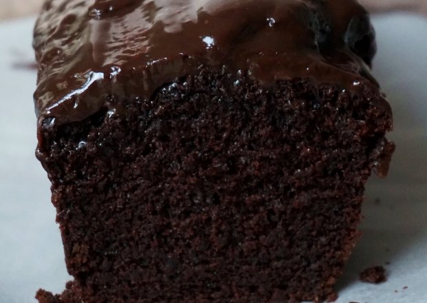 Fotografia przedstawiająca Ciasto czekoladowe z burakami