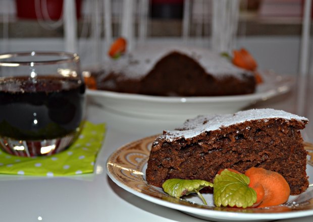Fotografia przedstawiająca Ciasto czekoladowe z colą i marchewką
