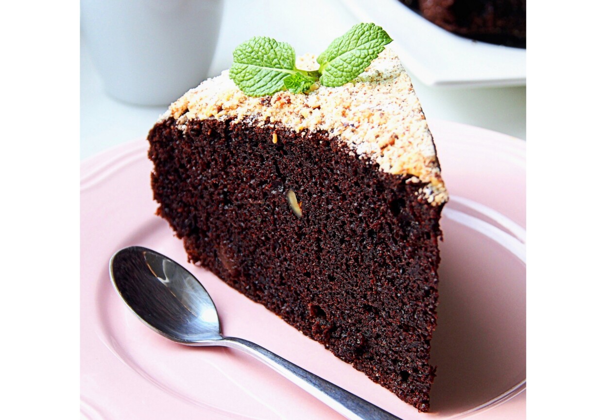 Ciasto czekoladowe z cukinią foto