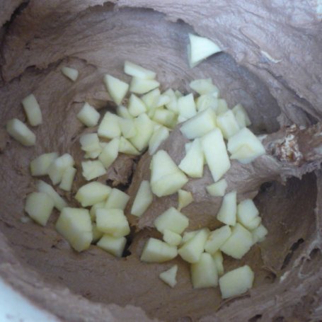 Krok 3 - Ciasto czekoladowe z jabłkami foto