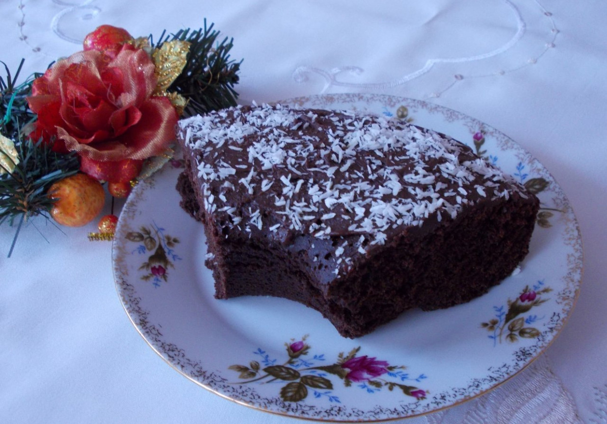Ciasto czekoladowe z kokosem  foto