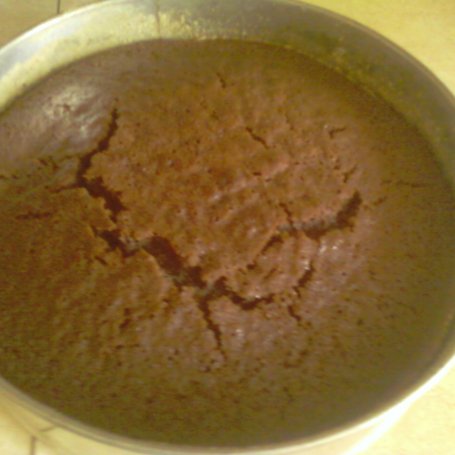 Krok 1 - Ciasto czekoladowe z kremem i galaretką foto