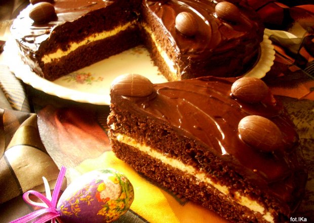 Fotografia przedstawiająca Ciasto czekoladowe z kremem kefirowym