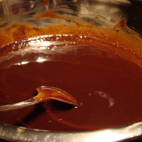 Krok 2 - Ciasto czekoladowe z migdałami  foto