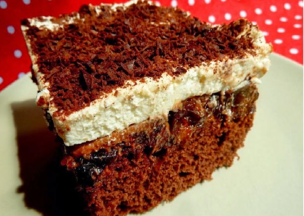 Fotografia przedstawiająca Ciasto czekoladowe z nutellą