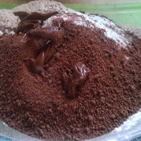 Krok 1 - Ciasto czekoladowe z polewą foto