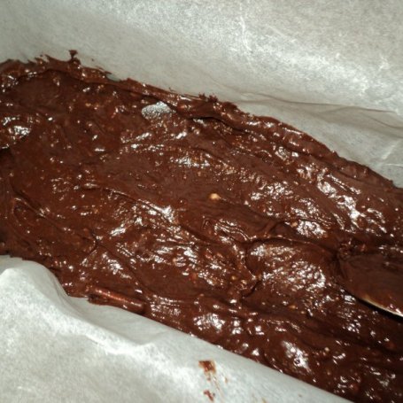 Krok 8 - Ciasto czekoladowo-kawowe z czekoladą i prince polo  foto