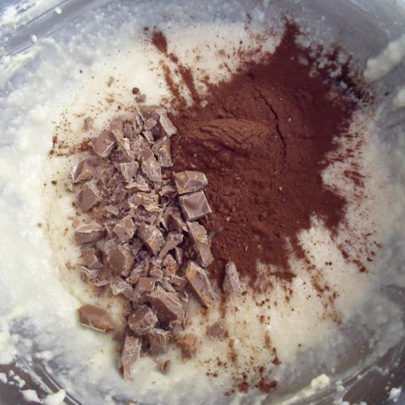 Krok 6 - Ciasto czekoladowo-kokosowe z kaszy manny foto