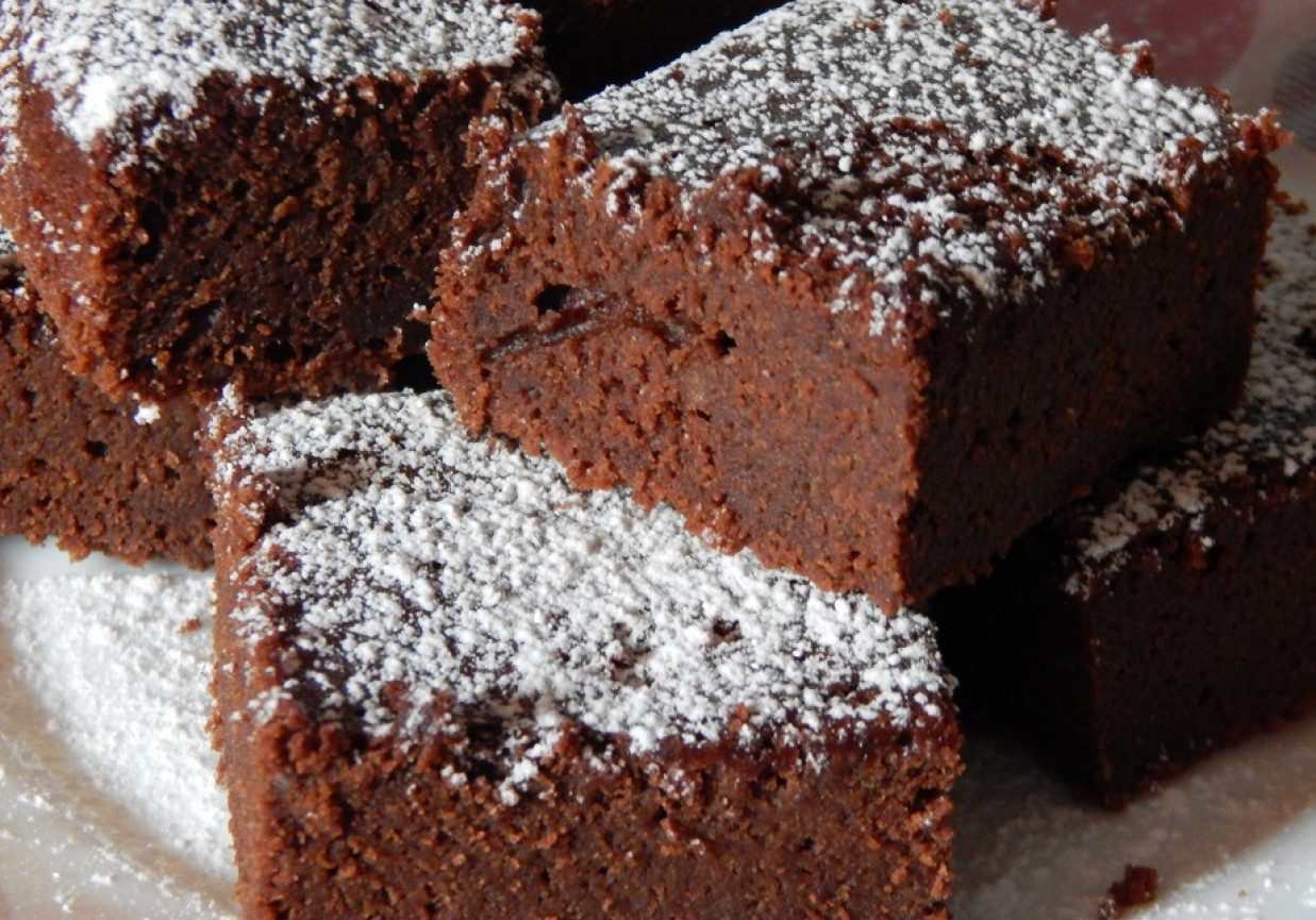 Ciasto czekoladowo-migdałowe po włosku foto