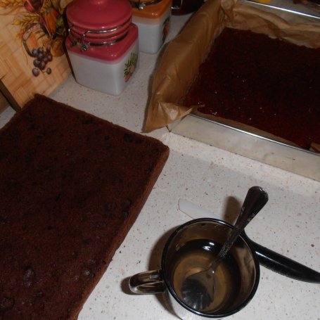 Krok 1 - Ciasto czekoladowo-orzechowe z cappuccino foto
