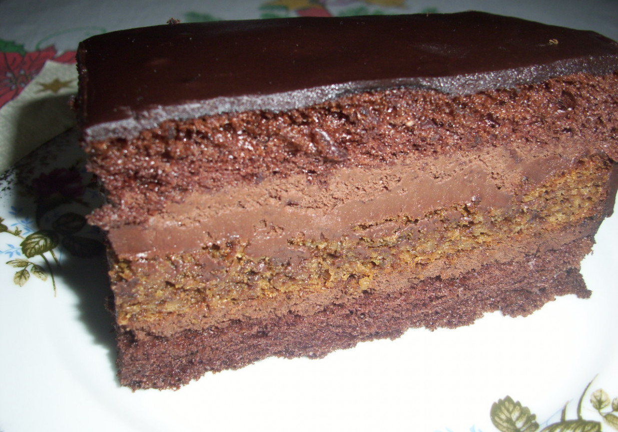 Ciasto czekoladowo - orzechowe foto