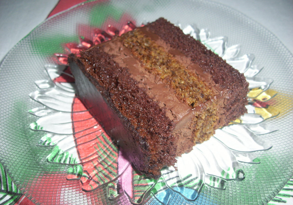 Ciasto czekoladowo - orzechowe foto