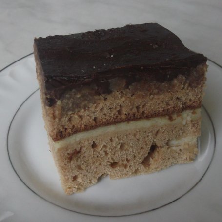 Krok 3 - Ciasto czekoladowo -orzechowe foto