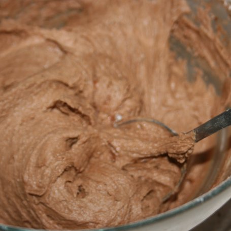 Krok 2 - Ciasto czekoladowo - pistacjowe      foto