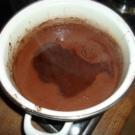Krok 3 - Ciasto czekoladowo-serowe z polewa foto