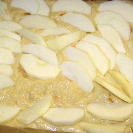Krok 3 - Ciasto drożdżowe na suchych drożdżach z jabłkami z nutą pomarańczy foto