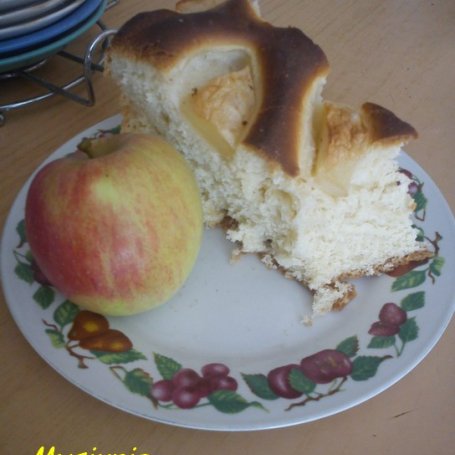 Krok 4 - Ciasto drożdżowe z jabłkami foto