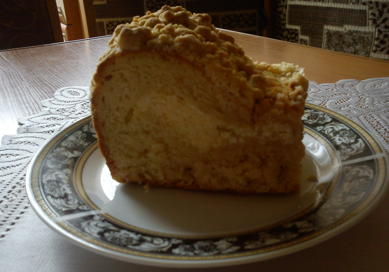 Ciasto Drożdżowe z kruszonką i serem foto