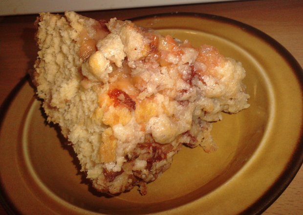 Fotografia przedstawiająca Ciasto drożdżowe z rabarbarem
