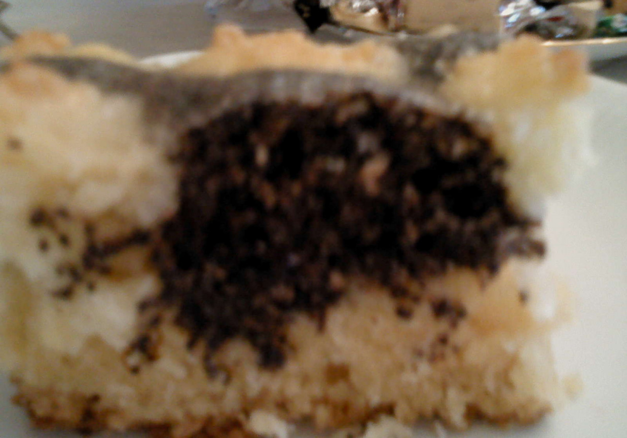 Ciasto drożdżowe z serem i makiem foto
