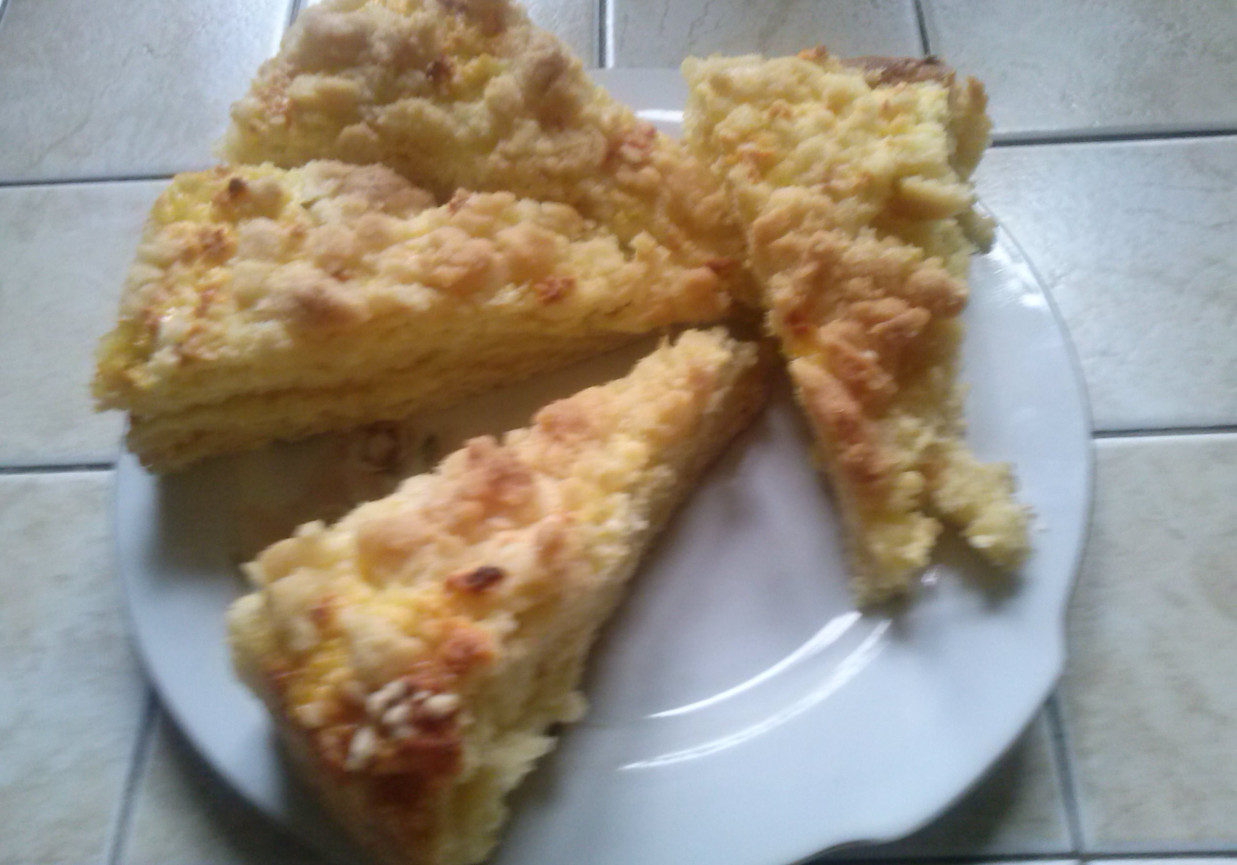 Ciasto drożdżowe z serem i posypką foto