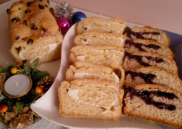 Fotografia przedstawiająca Ciasto drożdżowe z serem