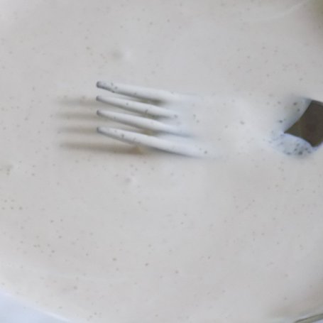 Krok 1 - Ciasto drożdżowe z wiśniami foto