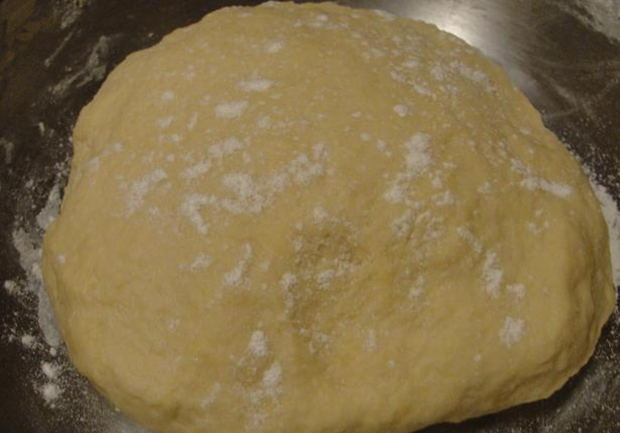 ciasto drożdzowe foto