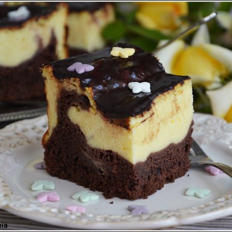 Ciasto Izaura - sernik i murzynek w jednym foto