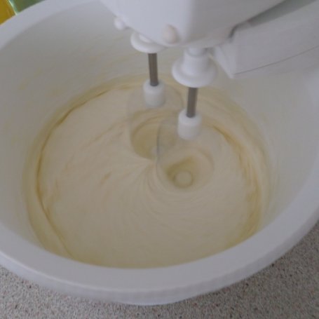 Krok 4 - Ciasto jogurtowe na zimno  foto