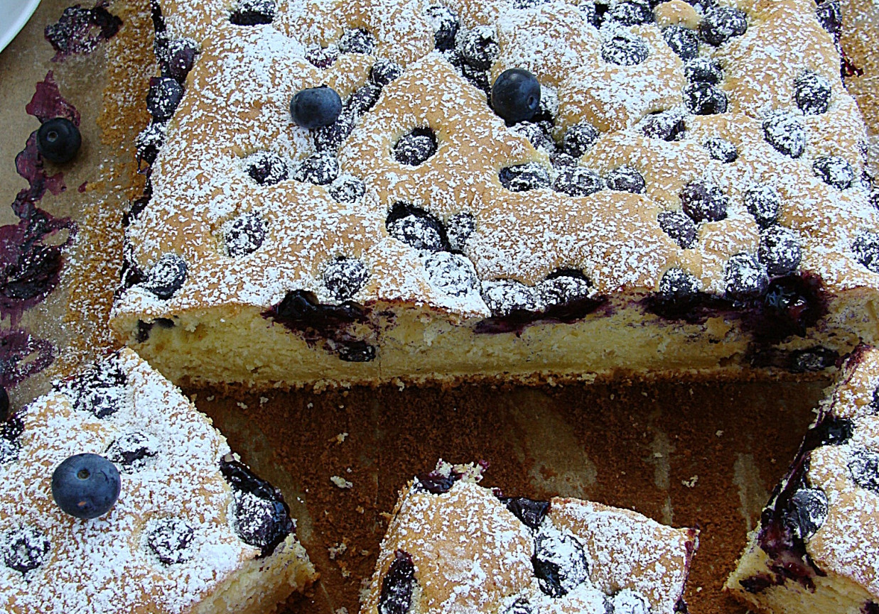 Ciasto jogurtowe z borówką amerykańską foto