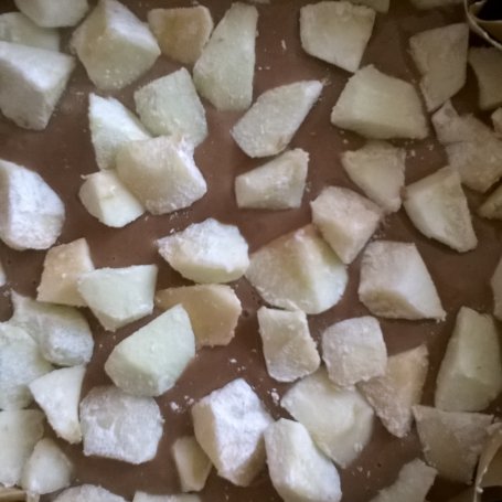 Krok 5 - Ciasto kakaowe z jabłkami foto