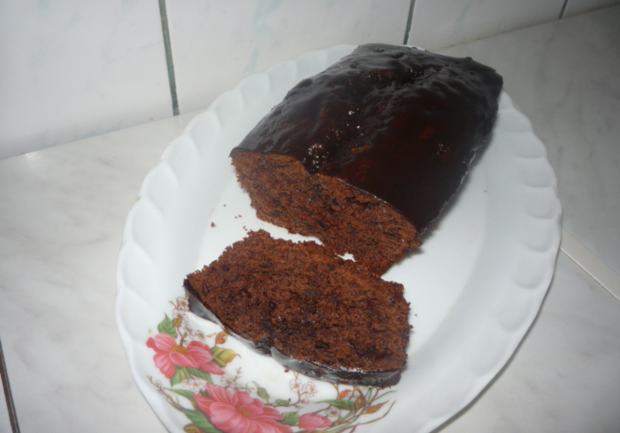 Ciasto kakaowe z polewą czekoladową foto