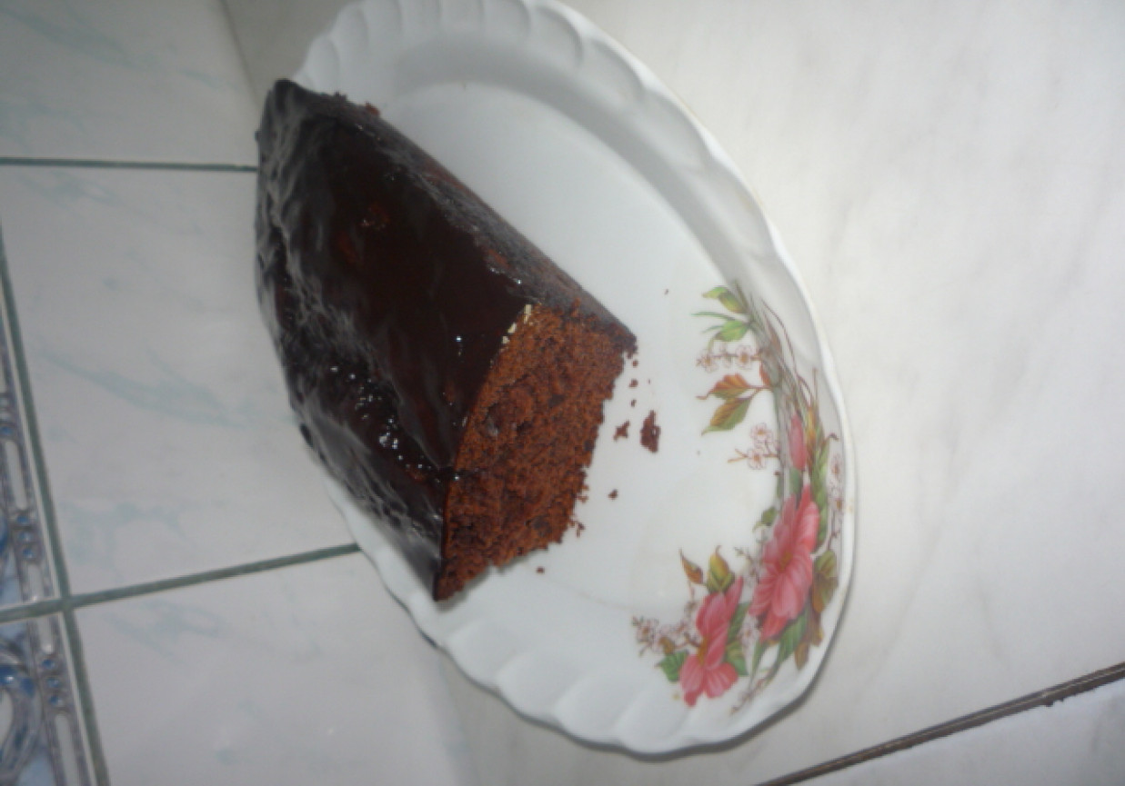 Ciasto kakaowe z polewą czekoladową foto